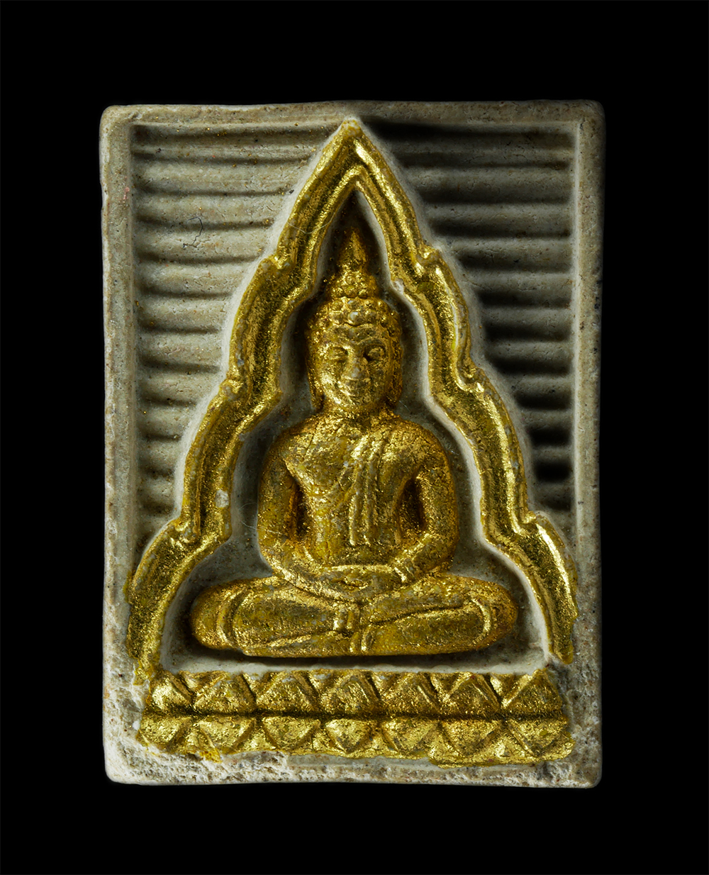 17Aug24 (188)p.jpg - พระผงของขวัญ หลวงพ่อนวม วัดแจ้งเจริญ ต.จอมประทัด อ.วัดเพลง จ.ราชบุรี เนื้อผงพุทธคุณ ผงว่าน ปิดทอง พระเก่าสวย มวลสารดี | https://kamulet.in.th